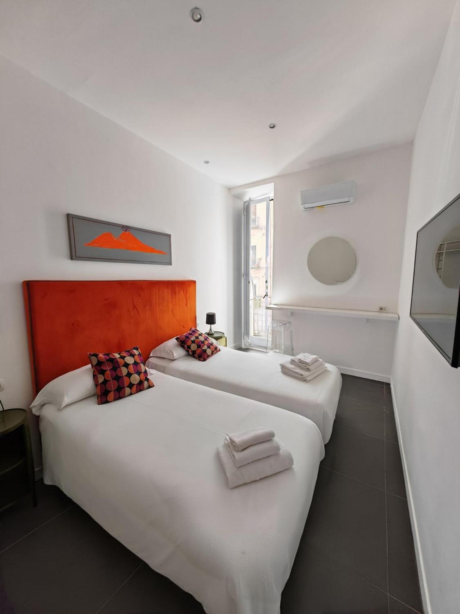 อาร์ต สตรีท โฮเทล Hotel เนเปิลส์ ภายนอก รูปภาพ