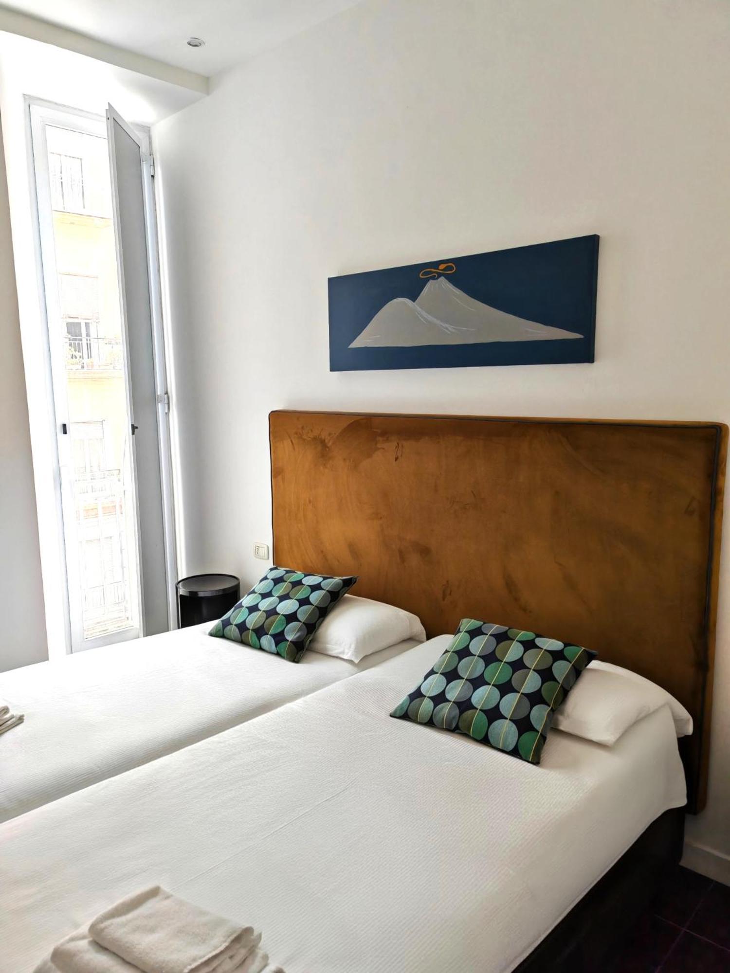 อาร์ต สตรีท โฮเทล Hotel เนเปิลส์ ภายนอก รูปภาพ